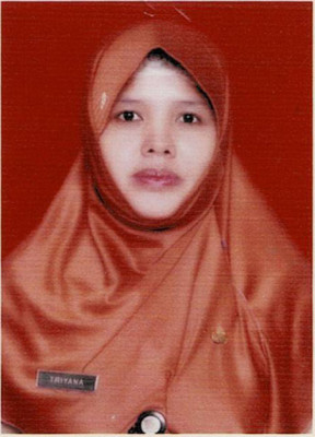 <center>-<br>TRIYANA WAHYUNI, S.Pd.</center>